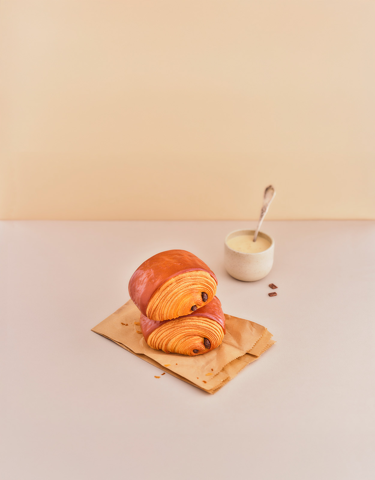 Studio Mixture, fabrique expérimentale d’images culinaires à Nantes : pastry art, pains au chocolat
