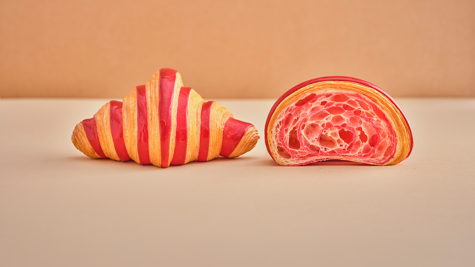 Studio Mixture, fabrique expérimentale d’images culinaires à Nantes : pastry art, croissants bicolores